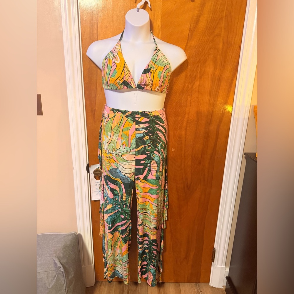 Colorful Halter Bikini Set - Picture 2 of 5